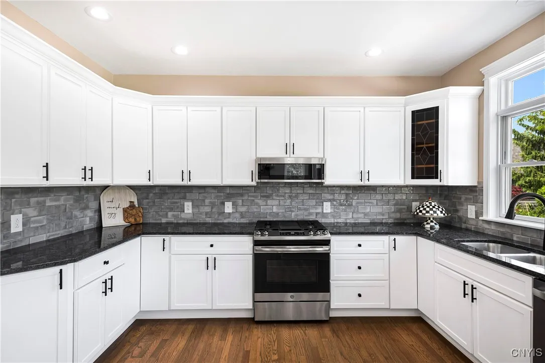 4244 County Line Road, Skaneateles, New York 13152, Skaneateles, New York 13152, 5 Bedrooms Bedrooms, 14 Rooms Rooms,2 BathroomsBathrooms,Residential,For Sale,4244 County Line Road, Skaneateles, New York 13152,0,S1645197