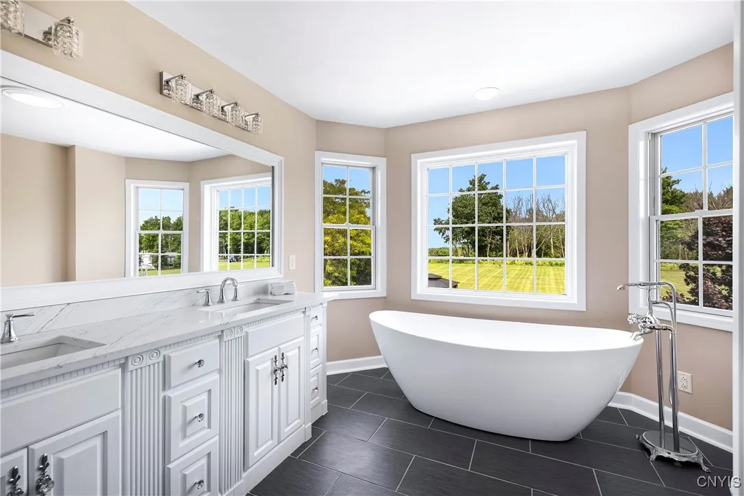 4244 County Line Road, Skaneateles, New York 13152, Skaneateles, New York 13152, 5 Bedrooms Bedrooms, 14 Rooms Rooms,2 BathroomsBathrooms,Residential,For Sale,4244 County Line Road, Skaneateles, New York 13152,0,S1645197