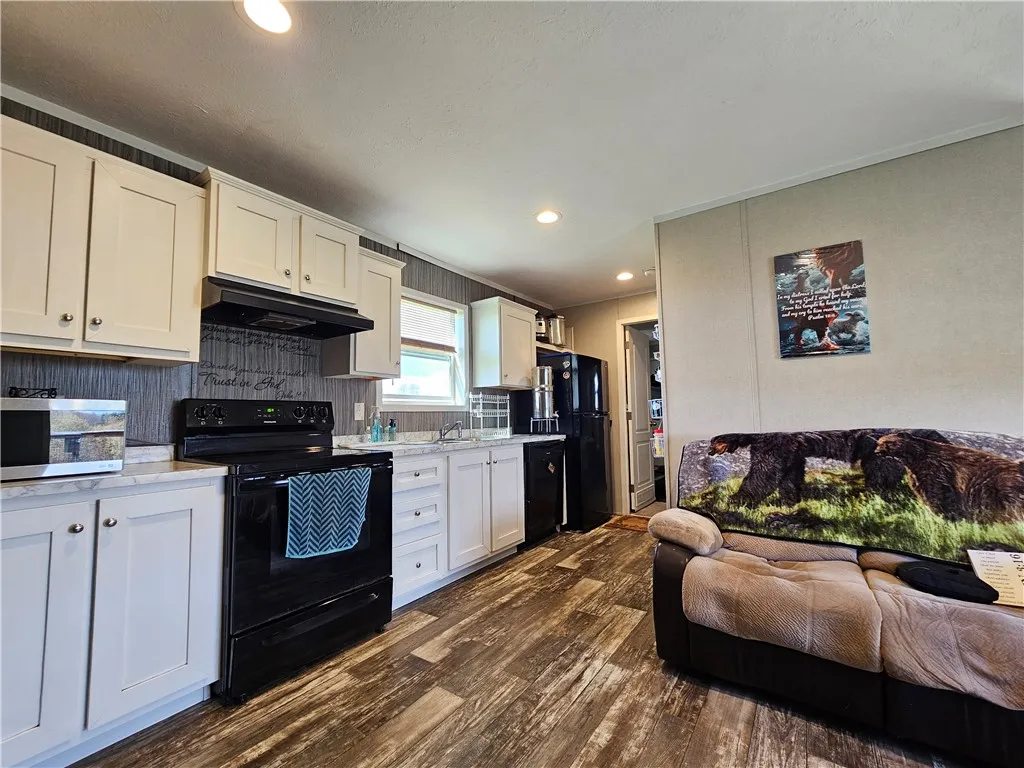 1748 Leonard Road, Troupsburg, New York 14885, Troupsburg, New York 14885, 3 Bedrooms Bedrooms, 5 Rooms Rooms,2 BathroomsBathrooms,Residential,For Sale,1748 Leonard Road, Troupsburg, New York 14885,0,R1643791