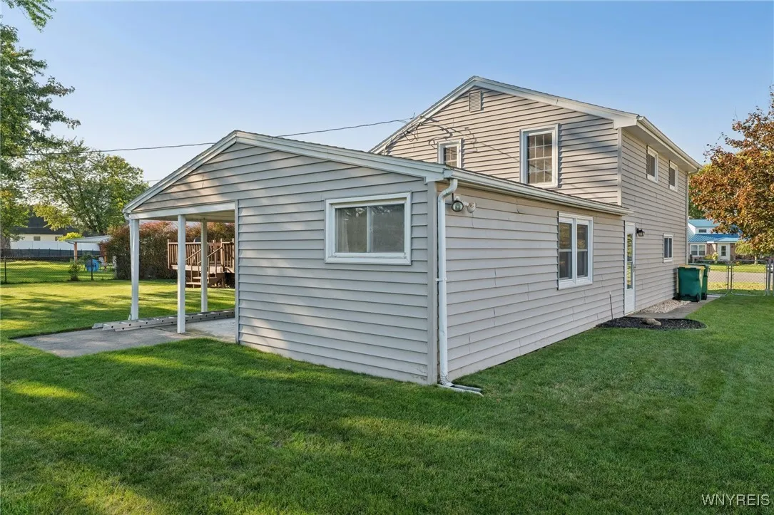 3341 Carol Ct, Hamburg, New York 14219, Hamburg, New York 14219, 5 Bedrooms Bedrooms, 10 Rooms Rooms,2 BathroomsBathrooms,Residential,For Sale,3341 Carol Ct, Hamburg, New York 14219,0,B1645187