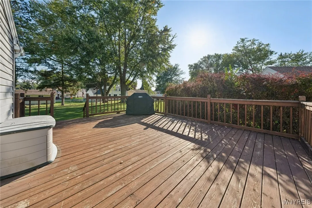 3341 Carol Ct, Hamburg, New York 14219, Hamburg, New York 14219, 5 Bedrooms Bedrooms, 10 Rooms Rooms,2 BathroomsBathrooms,Residential,For Sale,3341 Carol Ct, Hamburg, New York 14219,0,B1645187