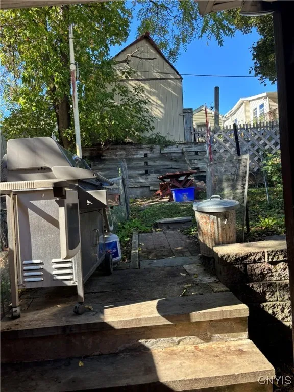 703 Ash Street, Syracuse, New York 13208, Syracuse, New York 13208, 5 Bedrooms Bedrooms, ,2 BathroomsBathrooms,Residential,For Sale,703 Ash Street, Syracuse, New York 13208,0,S1645085