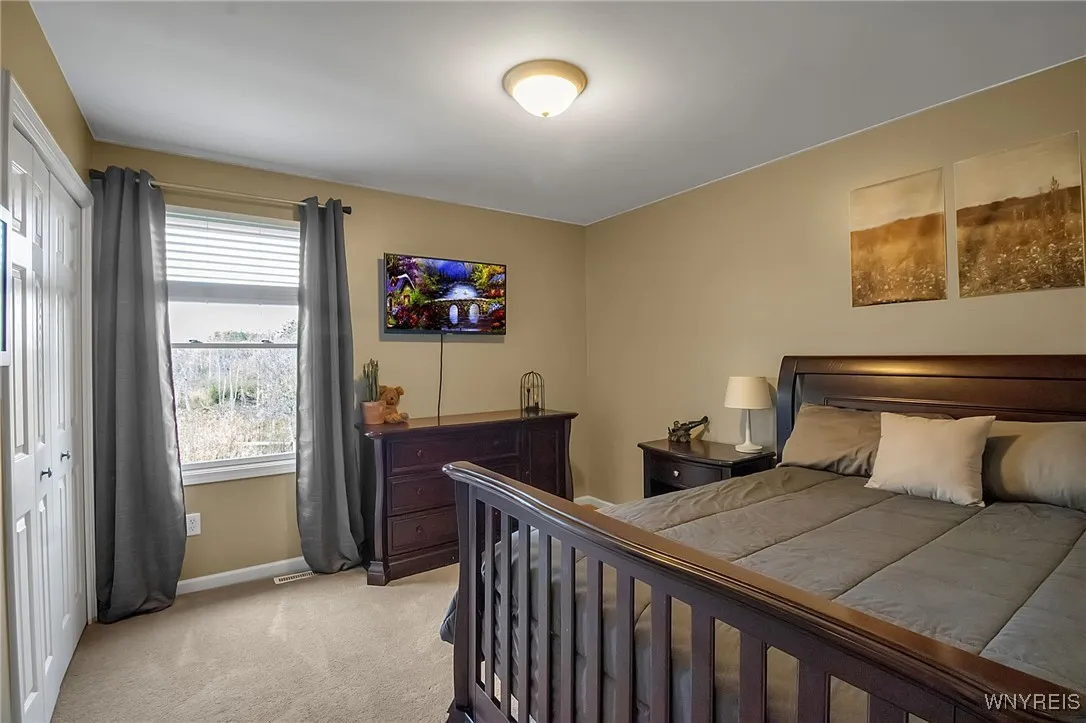 4692 Brentwood Drive, Clarence, New York 14221, Clarence, New York 14221, 4 Bedrooms Bedrooms, 9 Rooms Rooms,2 BathroomsBathrooms,Residential,For Sale,4692 Brentwood Drive, Clarence, New York 14221,0,B1645159