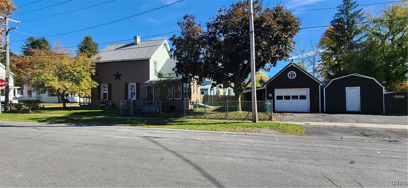857 Superior Street, Watertown City, New York 1360, Watertown City, New York 13601, 3 Bedrooms Bedrooms, 9 Rooms Rooms,1 BathroomBathrooms,Residential,For Sale,857 Superior Street, Watertown City, New York 1360,0,S1643365