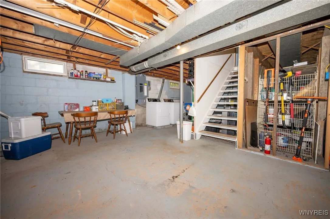 370 Green Street, Lockport City, New York 14094, Lockport City, New York 14094, 3 Bedrooms Bedrooms, 6 Rooms Rooms,1 BathroomBathrooms,Residential,For Sale,370 Green Street, Lockport City, New York 14094,0,B1644665