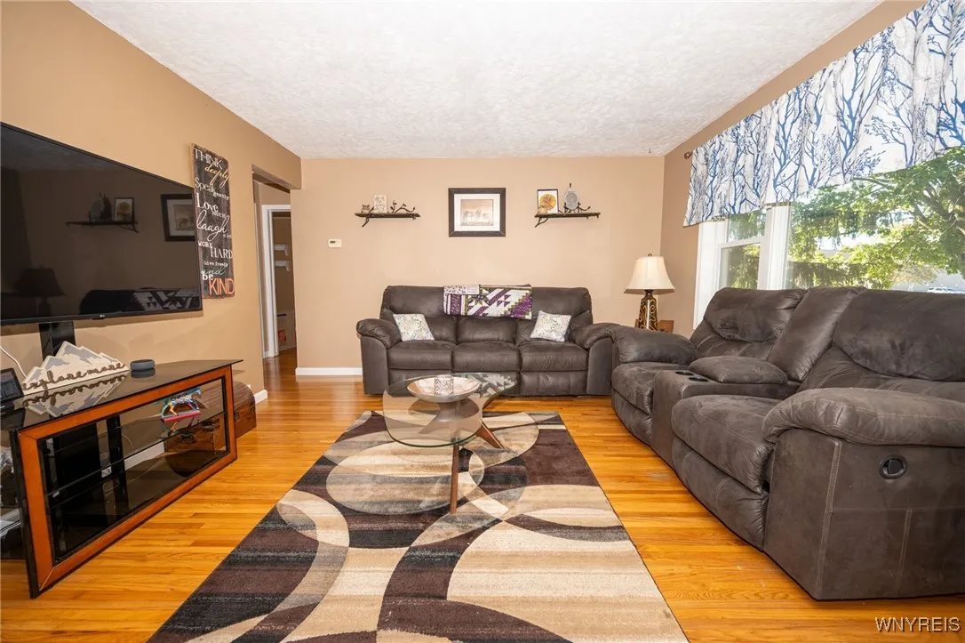 370 Green Street, Lockport City, New York 14094, Lockport City, New York 14094, 3 Bedrooms Bedrooms, 6 Rooms Rooms,1 BathroomBathrooms,Residential,For Sale,370 Green Street, Lockport City, New York 14094,0,B1644665