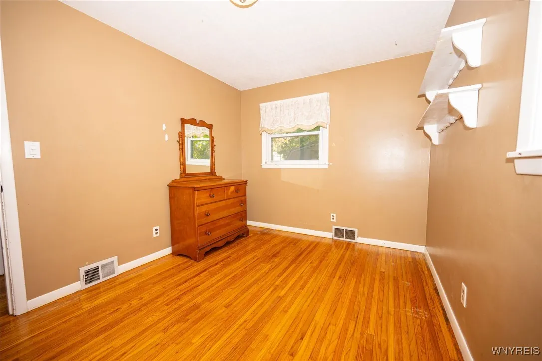 370 Green Street, Lockport City, New York 14094, Lockport City, New York 14094, 3 Bedrooms Bedrooms, 6 Rooms Rooms,1 BathroomBathrooms,Residential,For Sale,370 Green Street, Lockport City, New York 14094,0,B1644665