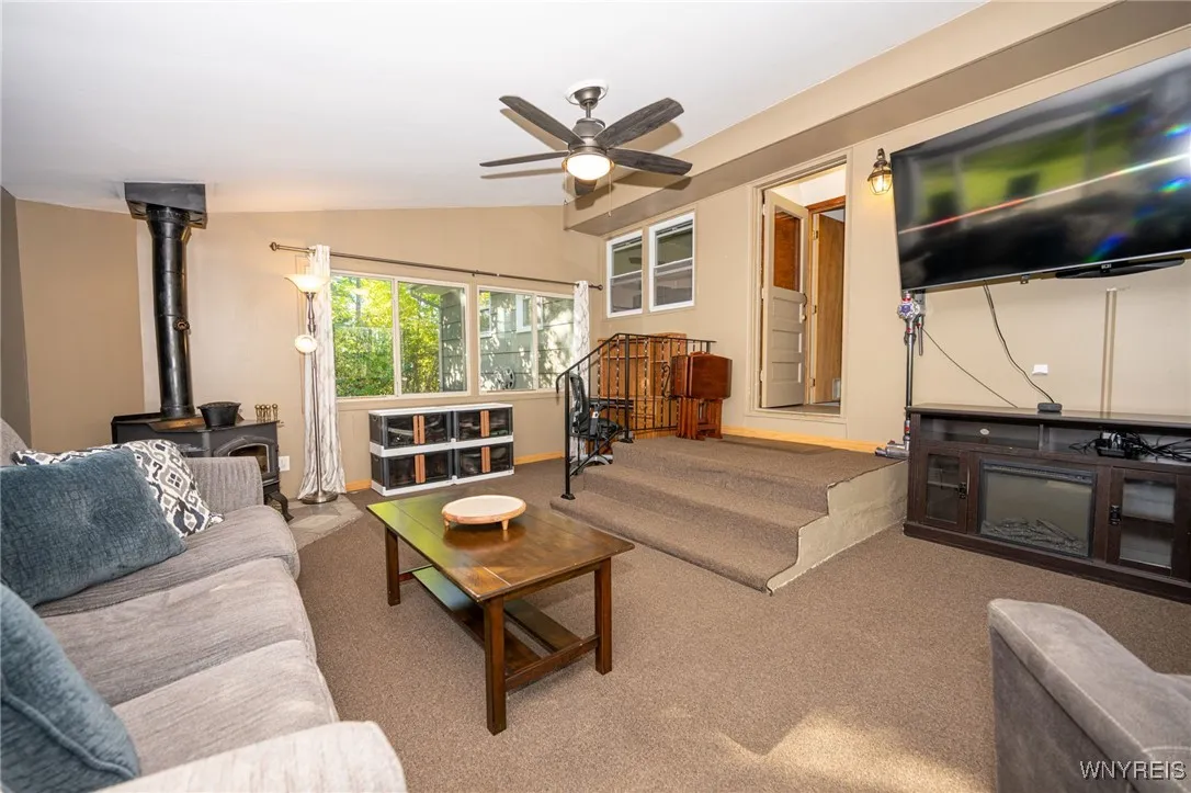 370 Green Street, Lockport City, New York 14094, Lockport City, New York 14094, 3 Bedrooms Bedrooms, 6 Rooms Rooms,1 BathroomBathrooms,Residential,For Sale,370 Green Street, Lockport City, New York 14094,0,B1644665