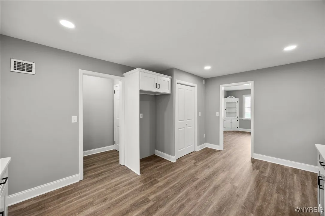47 Danbury Lane, Tonawanda, New York 14217, Tonawanda, New York 14217, 3 Bedrooms Bedrooms, 9 Rooms Rooms,2 BathroomsBathrooms,Residential,For Sale,47 Danbury Lane, Tonawanda, New York 14217,0,B1645215
