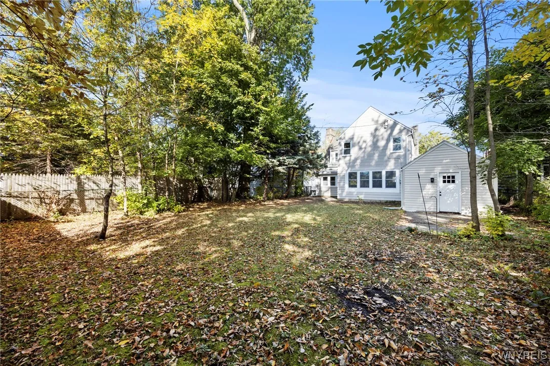 47 Danbury Lane, Tonawanda, New York 14217, Tonawanda, New York 14217, 3 Bedrooms Bedrooms, 9 Rooms Rooms,2 BathroomsBathrooms,Residential,For Sale,47 Danbury Lane, Tonawanda, New York 14217,0,B1645215