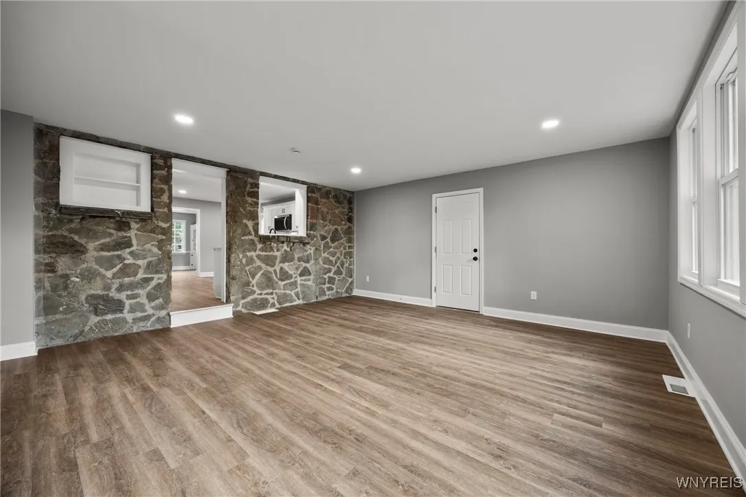 47 Danbury Lane, Tonawanda, New York 14217, Tonawanda, New York 14217, 3 Bedrooms Bedrooms, 9 Rooms Rooms,2 BathroomsBathrooms,Residential,For Sale,47 Danbury Lane, Tonawanda, New York 14217,0,B1645215