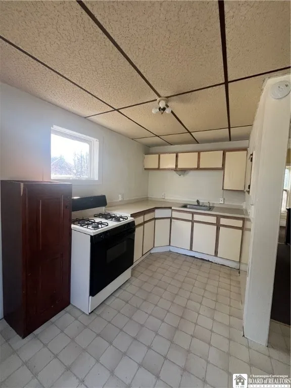 93 Barrett Avenue, Jamestown, New York 14701, Jamestown, New York 14701, 2 Bedrooms Bedrooms, ,2 BathroomsBathrooms,Residential,For Sale,93 Barrett Avenue, Jamestown, New York 14701,0,R1645225