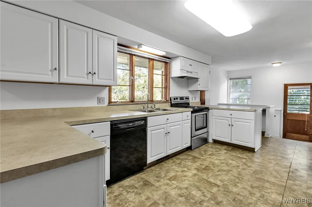 656 Girard Avenue, Aurora, New York 14052, Aurora, New York 14052, 3 Bedrooms Bedrooms, 7 Rooms Rooms,2 BathroomsBathrooms,Residential Lease,Closed,656 Girard Avenue, Aurora, New York 14052,0,B1645097