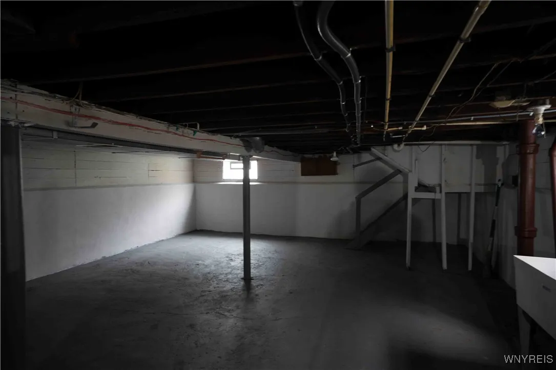 54 Pavonia Street, Buffalo, New York 14207, Buffalo, New York 14207, 4 Bedrooms Bedrooms, ,2 BathroomsBathrooms,Residential,For Sale,54 Pavonia Street, Buffalo, New York 14207,0,B1645075