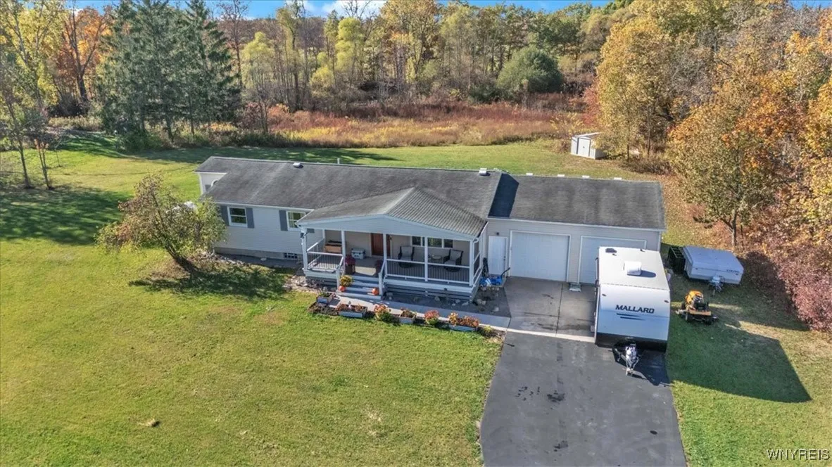 6674 Wisterman Road, Lockport Town, New York 14094, Lockport Town, New York 14094, 3 Bedrooms Bedrooms, 7 Rooms Rooms,2 BathroomsBathrooms,Residential,For Sale,6674 Wisterman Road, Lockport Town, New York 14094,0,B1644033