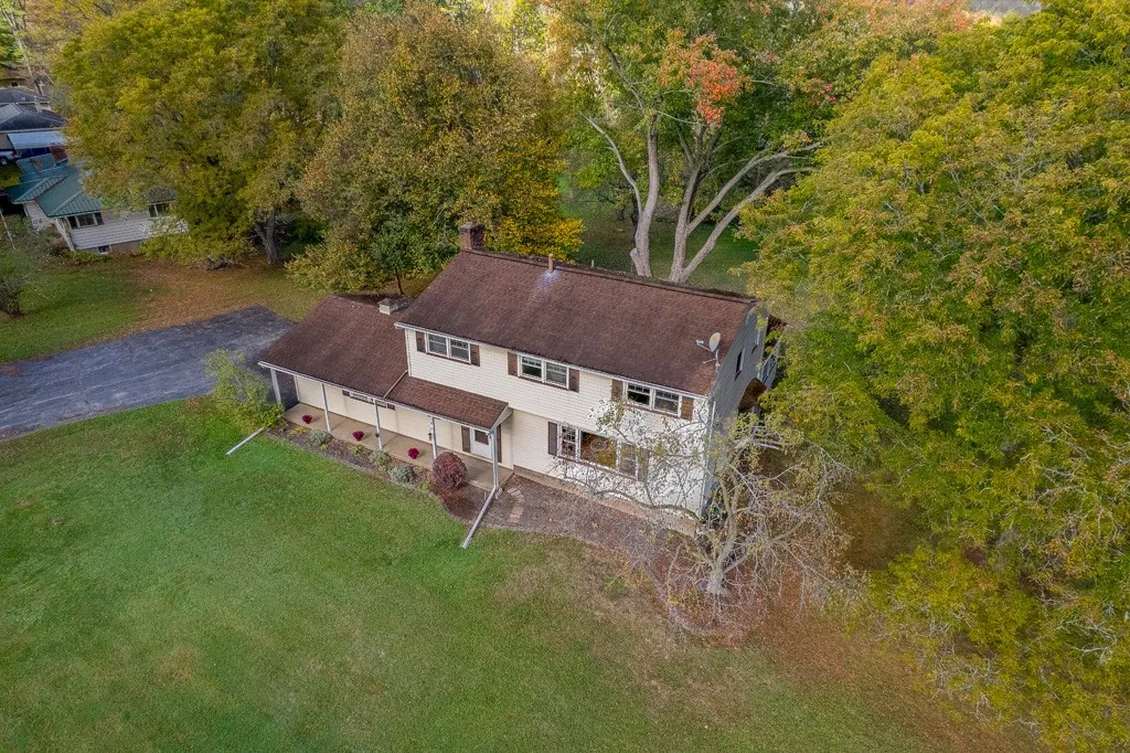 670 Rush West Rush Road, Rush, New York 14543, Rush, New York 14543, 4 Bedrooms Bedrooms, 8 Rooms Rooms,2 BathroomsBathrooms,Residential,For Sale,670 Rush West Rush Road, Rush, New York 14543,0,R1645021