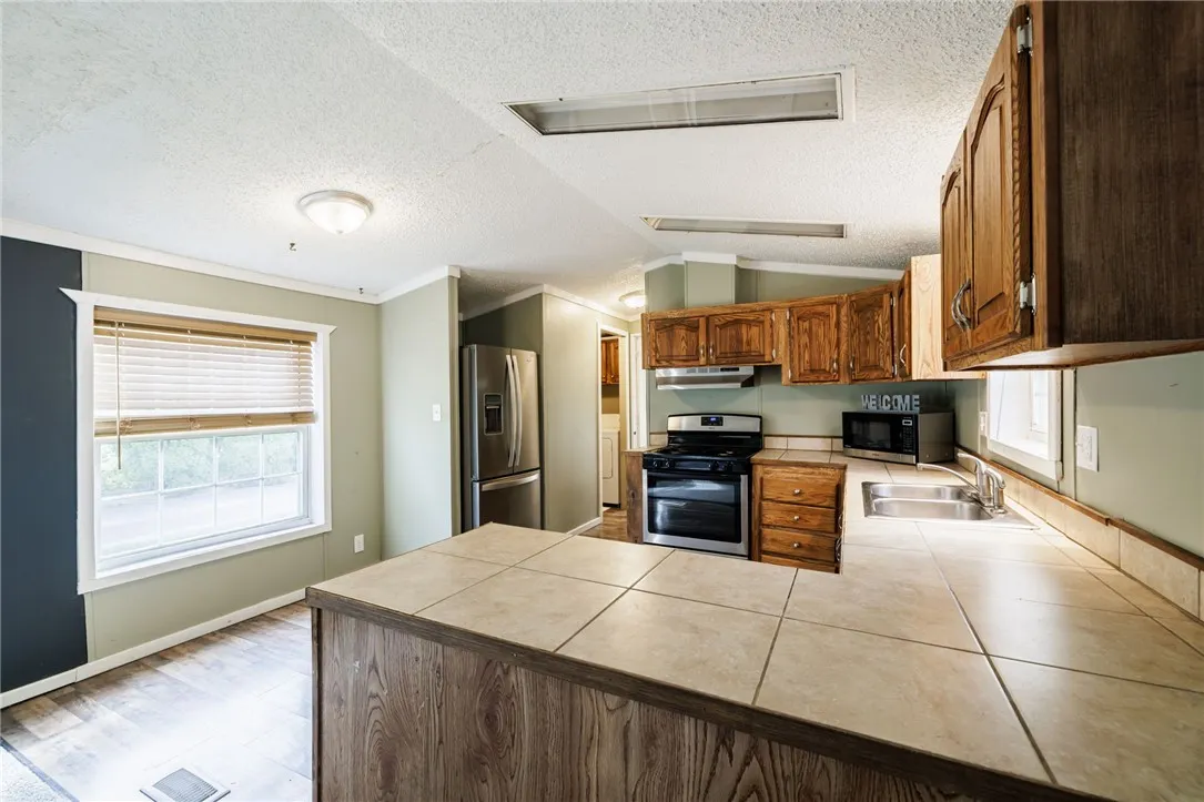 42 Narry Lane, Mt Morris, New York 14510, Mt Morris, New York 14510, 2 Bedrooms Bedrooms, 4 Rooms Rooms,2 BathroomsBathrooms,Residential,Closed,42 Narry Lane, Mt Morris, New York 14510,0,R1644670