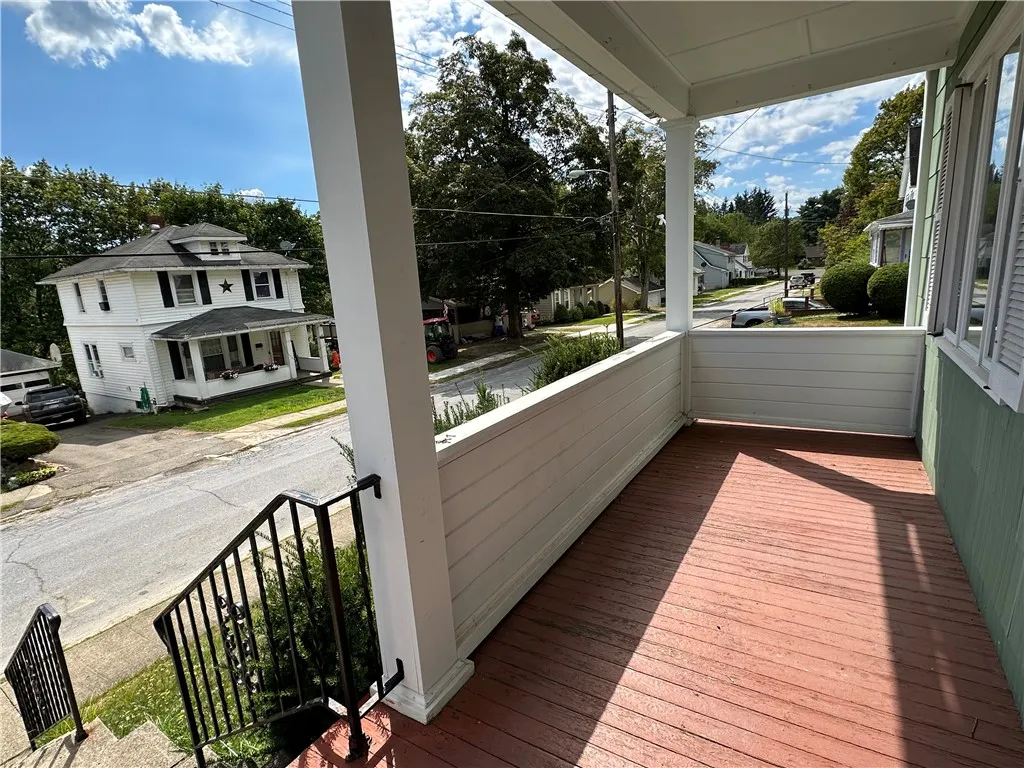 112 Clarence Street, Bradford City, Pennsylvania 1, Bradford City, Pennsylvania 16701, 5 Bedrooms Bedrooms, 9 Rooms Rooms,1 BathroomBathrooms,Residential,For Sale,112 Clarence Street, Bradford City, Pennsylvania 1,0,R1645154