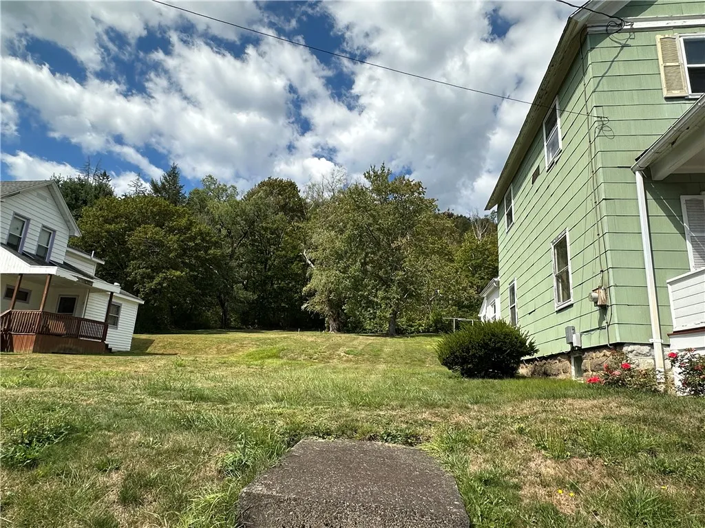 112 Clarence Street, Bradford City, Pennsylvania 1, Bradford City, Pennsylvania 16701, 5 Bedrooms Bedrooms, 9 Rooms Rooms,1 BathroomBathrooms,Residential,For Sale,112 Clarence Street, Bradford City, Pennsylvania 1,0,R1645154