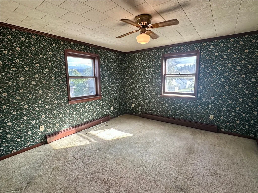 112 Clarence Street, Bradford City, Pennsylvania 1, Bradford City, Pennsylvania 16701, 5 Bedrooms Bedrooms, 9 Rooms Rooms,1 BathroomBathrooms,Residential,For Sale,112 Clarence Street, Bradford City, Pennsylvania 1,0,R1645154