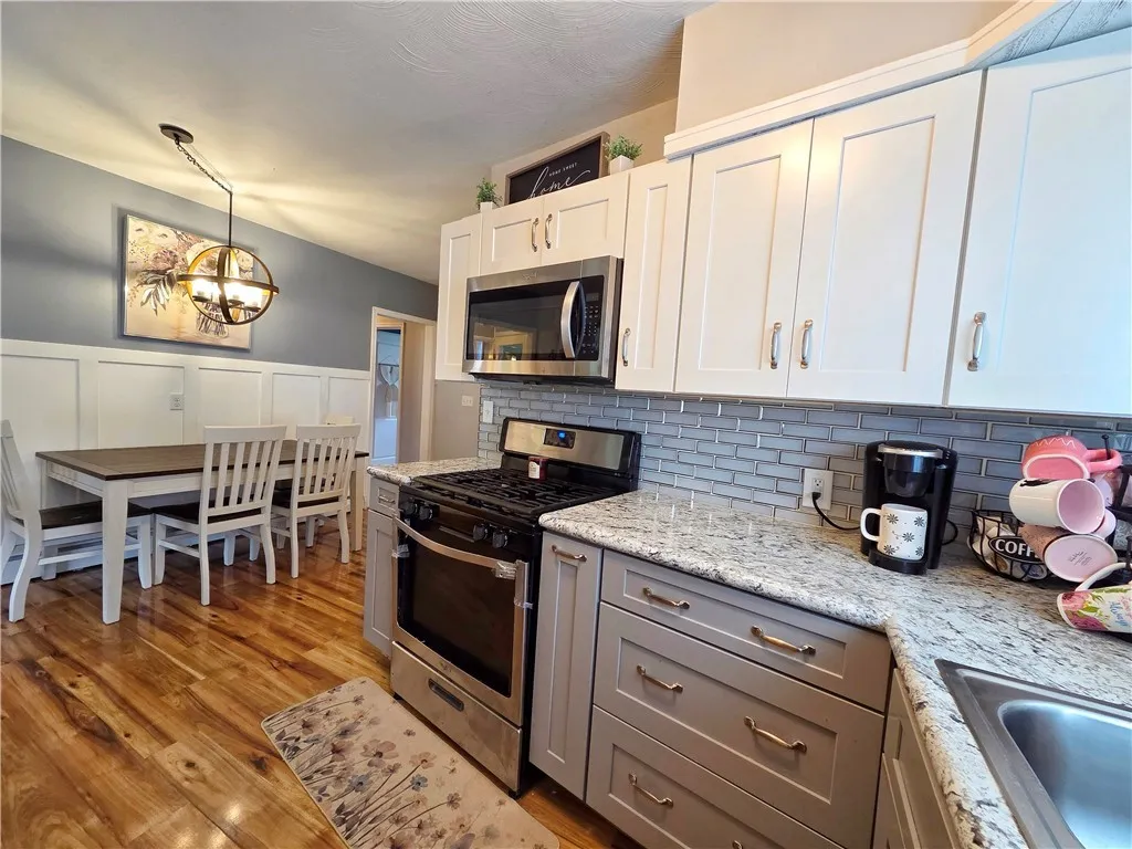 1112 Richard Street, Southport, New York 14904, Southport, New York 14904, 3 Bedrooms Bedrooms, 9 Rooms Rooms,1 BathroomBathrooms,Residential,For Sale,1112 Richard Street, Southport, New York 14904,0,R1644894