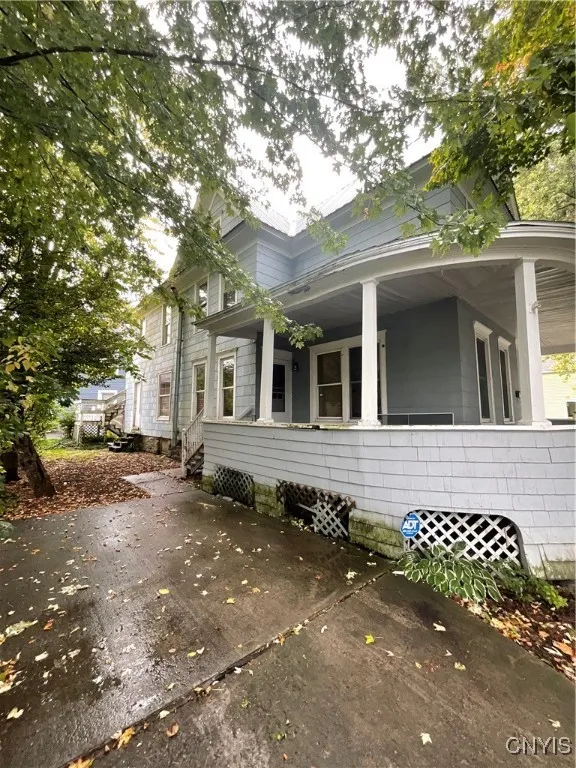 409 South Massey Street, Watertown City, New York, Watertown City, New York 13601, 2 Bedrooms Bedrooms, 5 Rooms Rooms,1 BathroomBathrooms,Residential Lease,For Rent,409 South Massey Street, Watertown City, New York ,0,S1642643