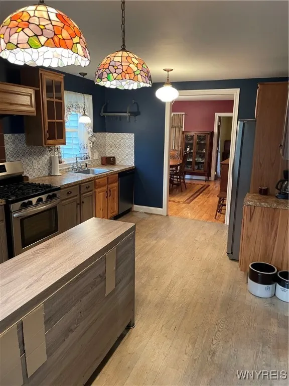 403 North Main Street, Holland, New York 14080, Holland, New York 14080, 6 Bedrooms Bedrooms, 16 Rooms Rooms,4 BathroomsBathrooms,Residential,For Sale,403 North Main Street, Holland, New York 14080,0,B1645143