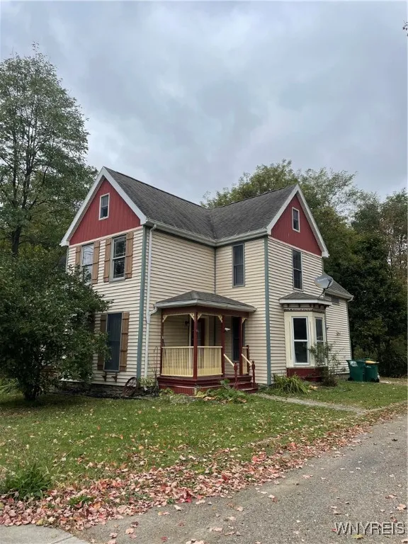 403 North Main Street, Holland, New York 14080, Holland, New York 14080, 6 Bedrooms Bedrooms, 16 Rooms Rooms,4 BathroomsBathrooms,Residential,For Sale,403 North Main Street, Holland, New York 14080,0,B1645143