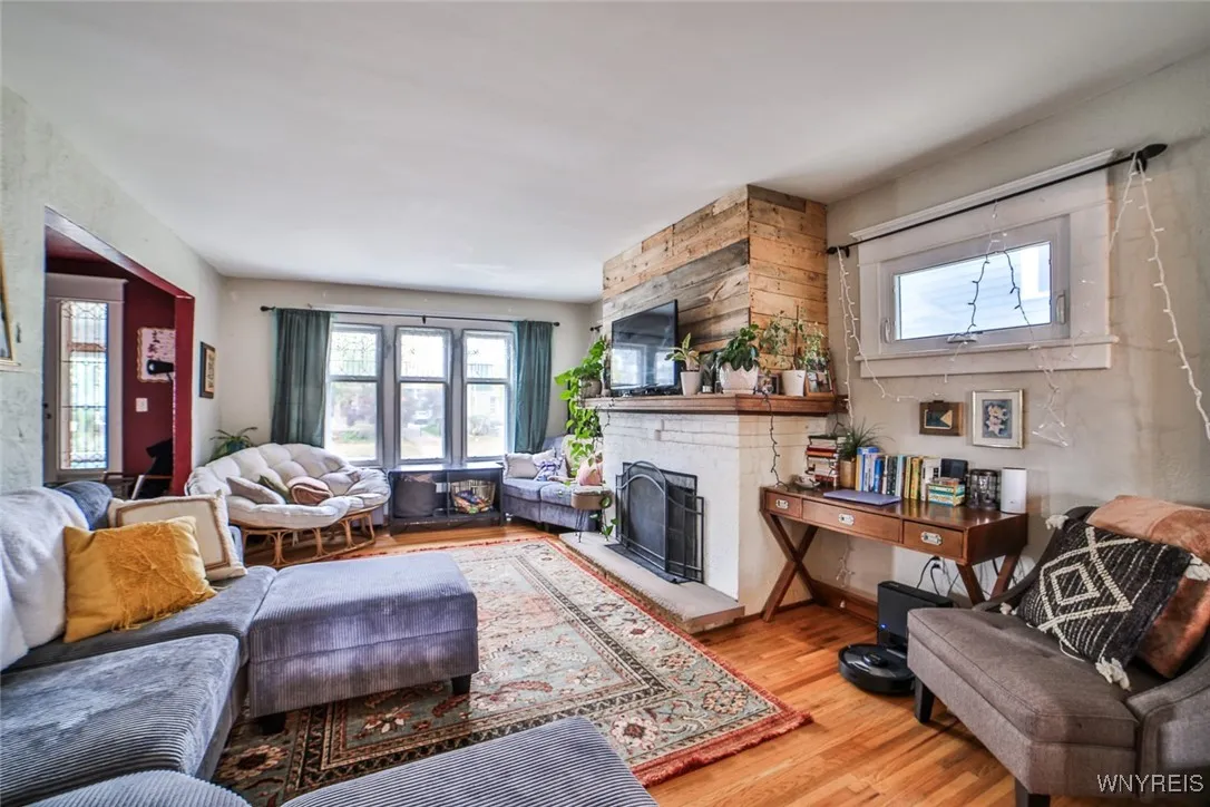 119 Crestwood Avenue, Buffalo, New York 14216, Buffalo, New York 14216, 3 Bedrooms Bedrooms, ,2 BathroomsBathrooms,Residential,For Sale,119 Crestwood Avenue, Buffalo, New York 14216,0,B1644401