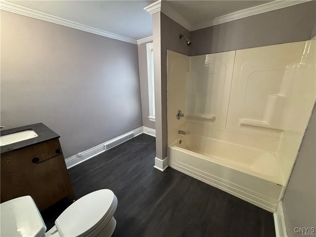 1017 Willis Avenue 1, Syracuse, New York 13204, Syracuse, New York 13204, 6 Bedrooms Bedrooms, 11 Rooms Rooms,2 BathroomsBathrooms,Residential,For Sale,1017 Willis Avenue 1, Syracuse, New York 13204,0,S1644222