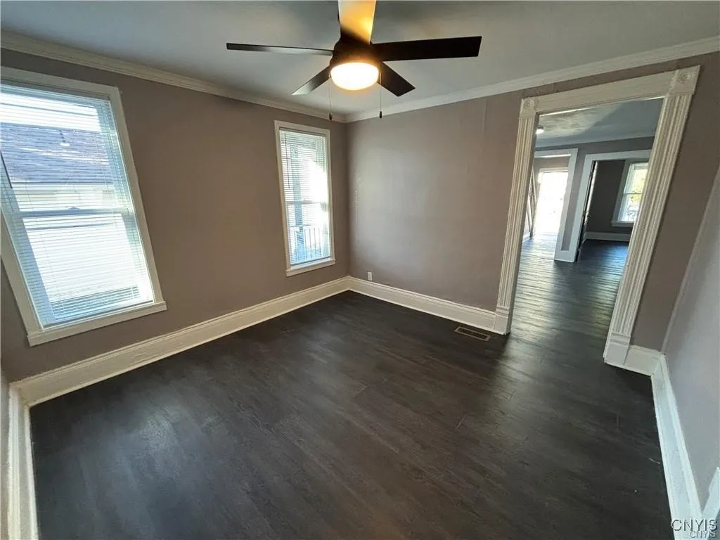 1017 Willis Avenue 1, Syracuse, New York 13204, Syracuse, New York 13204, 6 Bedrooms Bedrooms, 11 Rooms Rooms,2 BathroomsBathrooms,Residential,For Sale,1017 Willis Avenue 1, Syracuse, New York 13204,0,S1644222