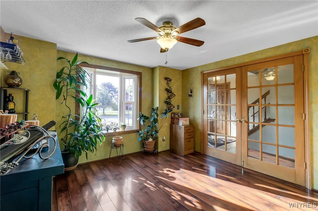 217 Dimatteo Drive, North Tonawanda, New York 1412, North Tonawanda, New York 14120, 3 Bedrooms Bedrooms, 7 Rooms Rooms,2 BathroomsBathrooms,Residential,For Sale,217 Dimatteo Drive, North Tonawanda, New York 1412,0,B1644059