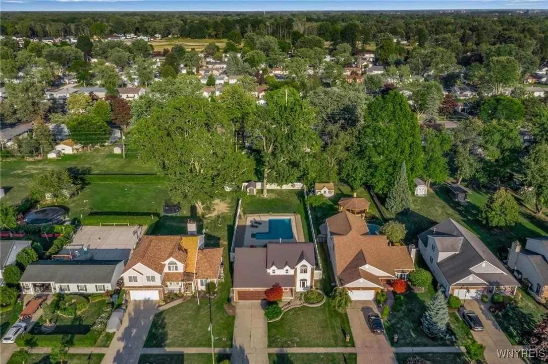 217 Dimatteo Drive, North Tonawanda, New York 1412, North Tonawanda, New York 14120, 3 Bedrooms Bedrooms, 7 Rooms Rooms,2 BathroomsBathrooms,Residential,For Sale,217 Dimatteo Drive, North Tonawanda, New York 1412,0,B1644059