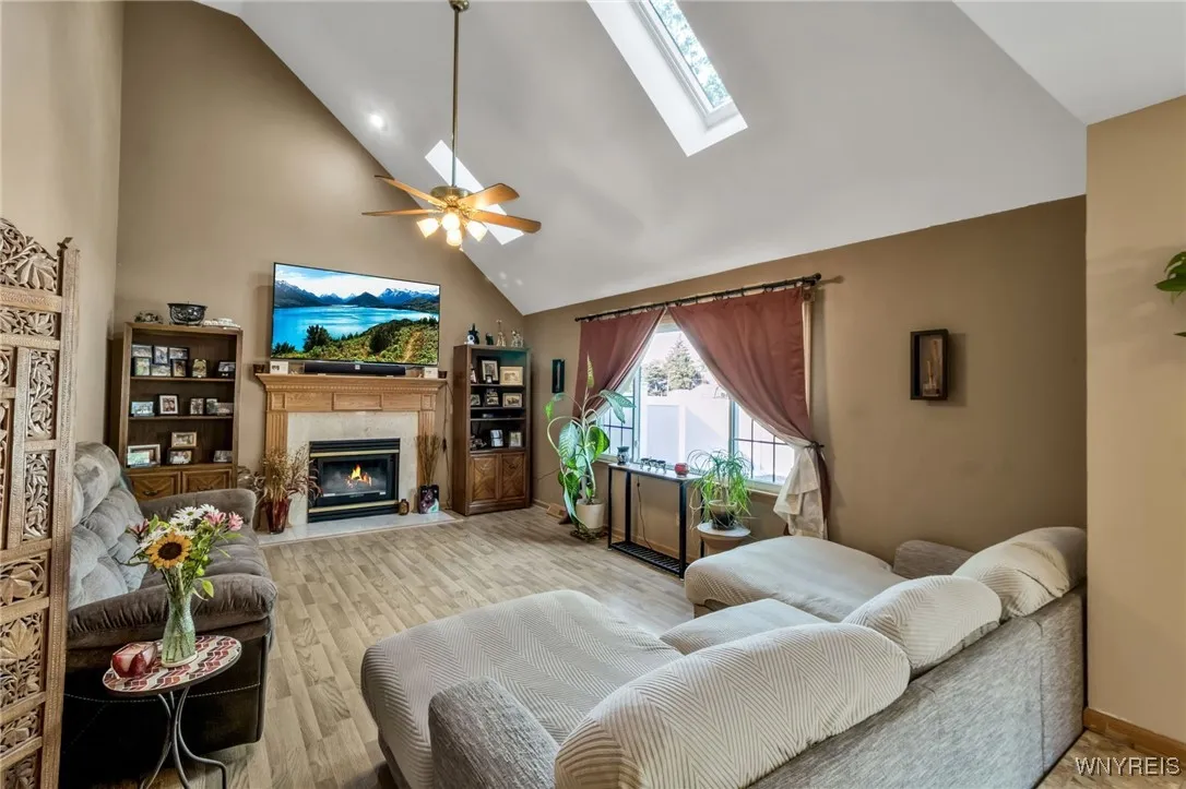 217 Dimatteo Drive, North Tonawanda, New York 1412, North Tonawanda, New York 14120, 3 Bedrooms Bedrooms, 7 Rooms Rooms,2 BathroomsBathrooms,Residential,For Sale,217 Dimatteo Drive, North Tonawanda, New York 1412,0,B1644059