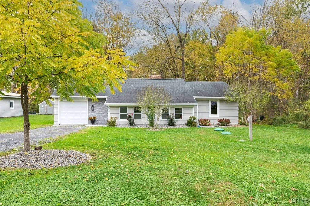 5691 Mud Mill Road, Cicero, New York 13029, Cicero, New York 13029, 2 Bedrooms Bedrooms, 5 Rooms Rooms,1 BathroomBathrooms,Residential,For Sale,5691 Mud Mill Road, Cicero, New York 13029,0,S1643395