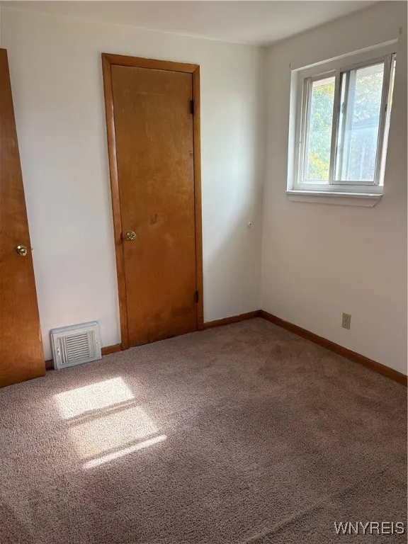 12 Alcona Avenue A, Amherst, New York 14226, Amherst, New York 14226, 2 Bedrooms Bedrooms, 4 Rooms Rooms,1 BathroomBathrooms,Residential Lease,For Rent,12 Alcona Avenue A, Amherst, New York 14226,0,B1645232 12 Alcona Avenue A, Amherst, New York 14226, Amherst, New York 14226, 2 Bedrooms Bedrooms, 4 Rooms Rooms,1 BathroomBathrooms,Residential Lease,For Rent,12 Alcona Avenue A, Amherst, New York 14226,0,B1645232