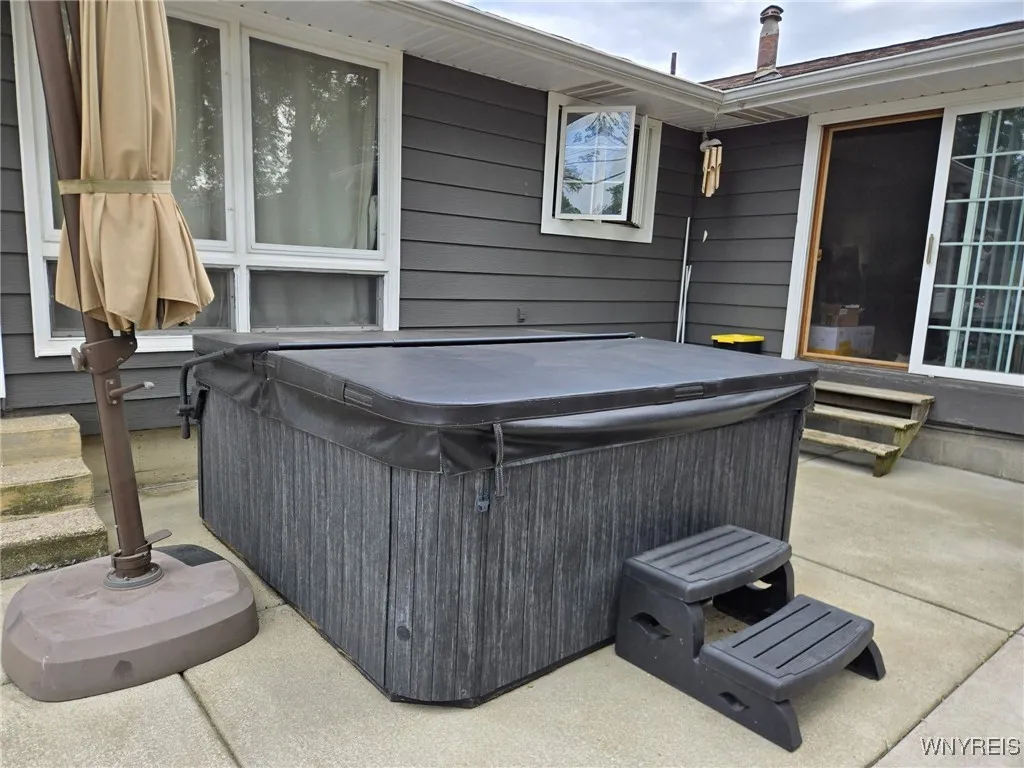 35 Lindan Drive, Lancaster, New York 14043, Lancaster, New York 14043, 3 Bedrooms Bedrooms, 9 Rooms Rooms,2 BathroomsBathrooms,Residential,For Sale,35 Lindan Drive, Lancaster, New York 14043,0,B1645182