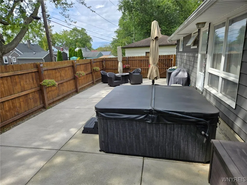 35 Lindan Drive, Lancaster, New York 14043, Lancaster, New York 14043, 3 Bedrooms Bedrooms, 9 Rooms Rooms,2 BathroomsBathrooms,Residential,For Sale,35 Lindan Drive, Lancaster, New York 14043,0,B1645182