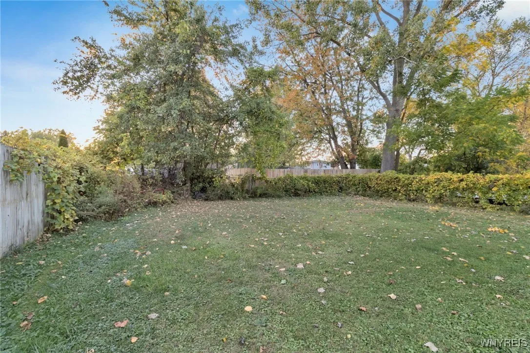 298 Ward Road, North Tonawanda, New York 14120, North Tonawanda, New York 14120, 3 Bedrooms Bedrooms, 6 Rooms Rooms,1 BathroomBathrooms,Residential,For Sale,298 Ward Road, North Tonawanda, New York 14120,0,B1644489