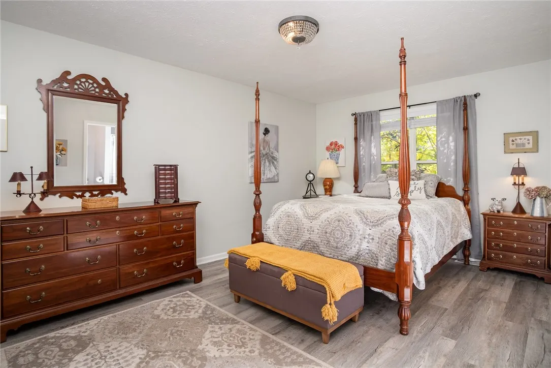 25 Brownstone Lane, Greece, New York 14615, Greece, New York 14615, 2 Bedrooms Bedrooms, 6 Rooms Rooms,2 BathroomsBathrooms,Residential,For Sale,25 Brownstone Lane, Greece, New York 14615,0,R1645072