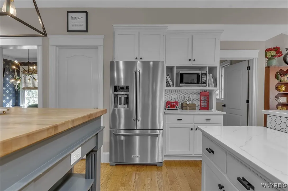 4586 Freeman Road, Orchard Park, New York 14127, Orchard Park, New York 14127, 5 Bedrooms Bedrooms, 8 Rooms Rooms,2 BathroomsBathrooms,Residential,For Sale,4586 Freeman Road, Orchard Park, New York 14127,0,B1645058