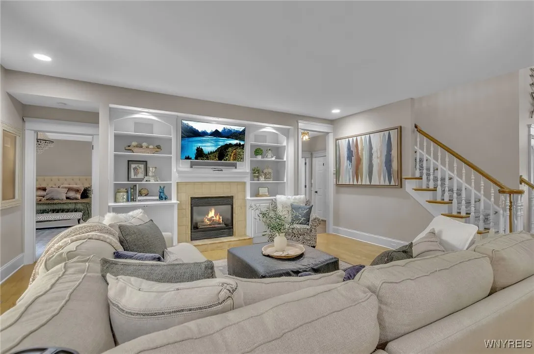 4586 Freeman Road, Orchard Park, New York 14127, Orchard Park, New York 14127, 5 Bedrooms Bedrooms, 8 Rooms Rooms,2 BathroomsBathrooms,Residential,For Sale,4586 Freeman Road, Orchard Park, New York 14127,0,B1645058