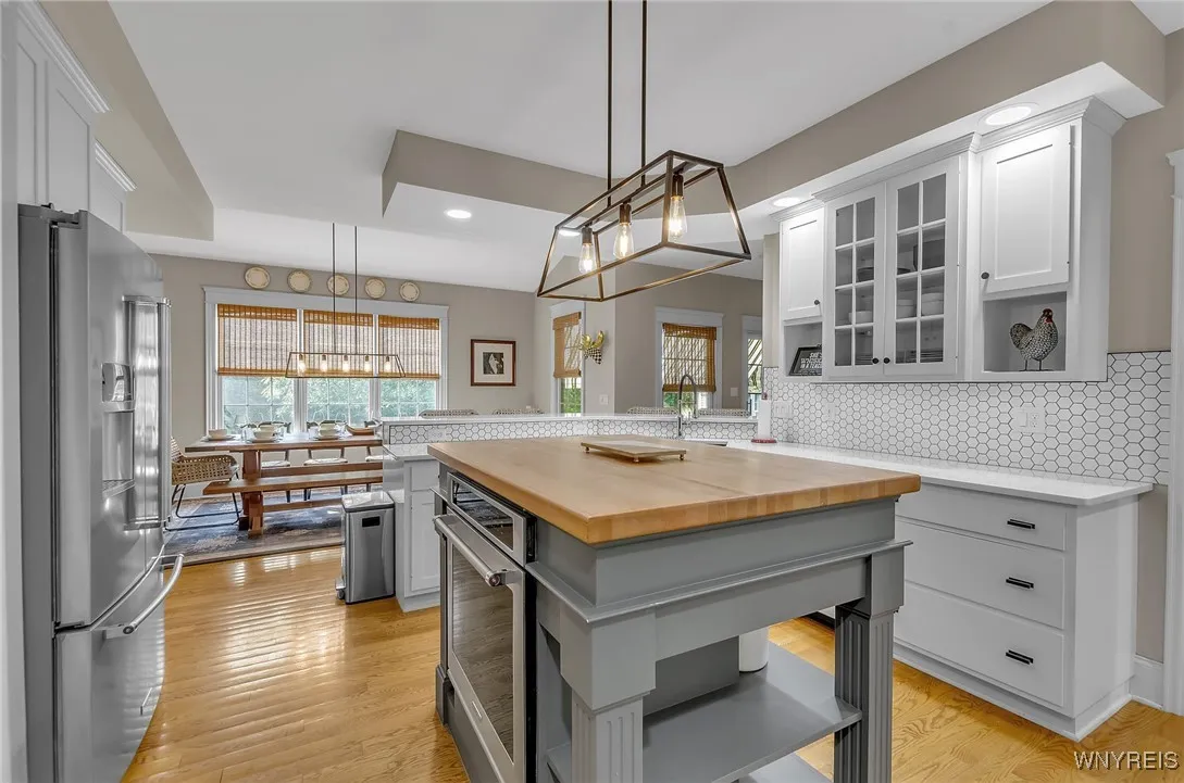 4586 Freeman Road, Orchard Park, New York 14127, Orchard Park, New York 14127, 5 Bedrooms Bedrooms, 8 Rooms Rooms,2 BathroomsBathrooms,Residential,For Sale,4586 Freeman Road, Orchard Park, New York 14127,0,B1645058