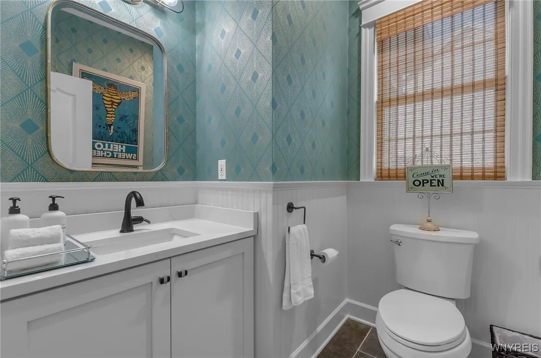 4586 Freeman Road, Orchard Park, New York 14127, Orchard Park, New York 14127, 5 Bedrooms Bedrooms, 8 Rooms Rooms,2 BathroomsBathrooms,Residential,For Sale,4586 Freeman Road, Orchard Park, New York 14127,0,B1645058