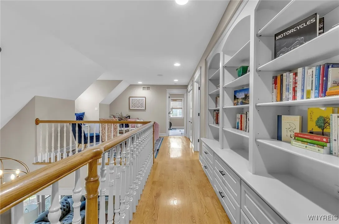 4586 Freeman Road, Orchard Park, New York 14127, Orchard Park, New York 14127, 5 Bedrooms Bedrooms, 8 Rooms Rooms,2 BathroomsBathrooms,Residential,For Sale,4586 Freeman Road, Orchard Park, New York 14127,0,B1645058