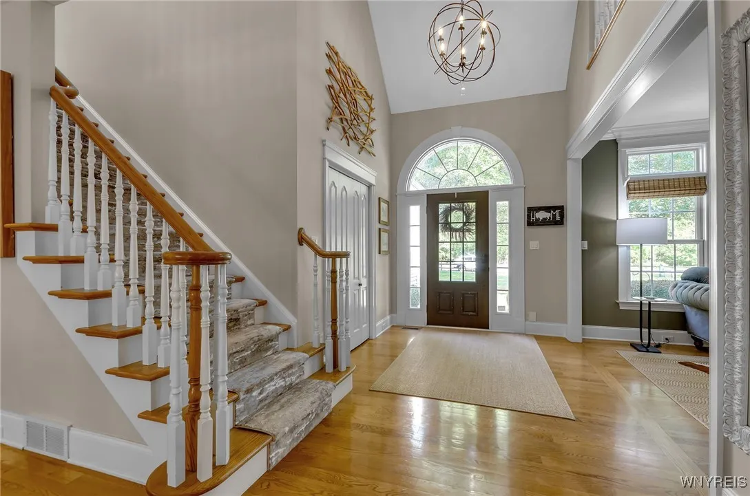 4586 Freeman Road, Orchard Park, New York 14127, Orchard Park, New York 14127, 5 Bedrooms Bedrooms, 8 Rooms Rooms,2 BathroomsBathrooms,Residential,For Sale,4586 Freeman Road, Orchard Park, New York 14127,0,B1645058