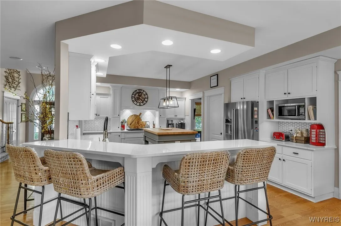 4586 Freeman Road, Orchard Park, New York 14127, Orchard Park, New York 14127, 5 Bedrooms Bedrooms, 8 Rooms Rooms,2 BathroomsBathrooms,Residential,For Sale,4586 Freeman Road, Orchard Park, New York 14127,0,B1645058