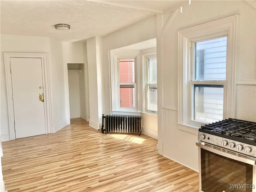58 Trinity Place 9, Buffalo, New York 14201, Buffalo, New York 14201, 1 Bedroom Bedrooms, 2 Rooms Rooms,1 BathroomBathrooms,Residential Lease,For Rent,58 Trinity Place 9, Buffalo, New York 14201,0,B1643218