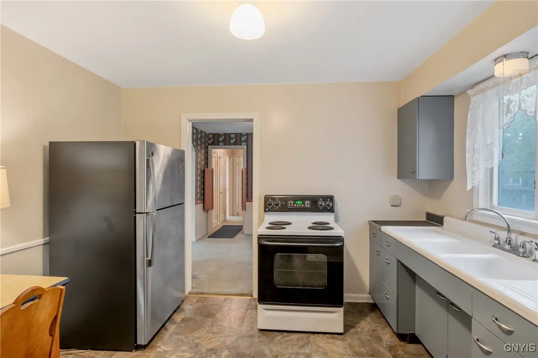 108 Canfield Drive, Geddes, New York 13219, Geddes, New York 13219, 5 Bedrooms Bedrooms, 9 Rooms Rooms,2 BathroomsBathrooms,Residential,For Sale,108 Canfield Drive, Geddes, New York 13219,0,S1642822