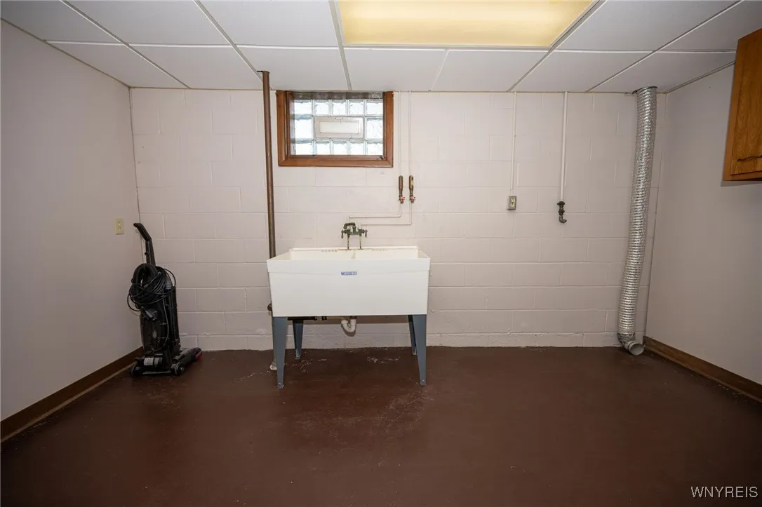 480 Lakeview Avenue, Orchard Park, New York 14127, Orchard Park, New York 14127, 3 Bedrooms Bedrooms, 7 Rooms Rooms,2 BathroomsBathrooms,Residential,For Sale,480 Lakeview Avenue, Orchard Park, New York 14127,0,B1644367
